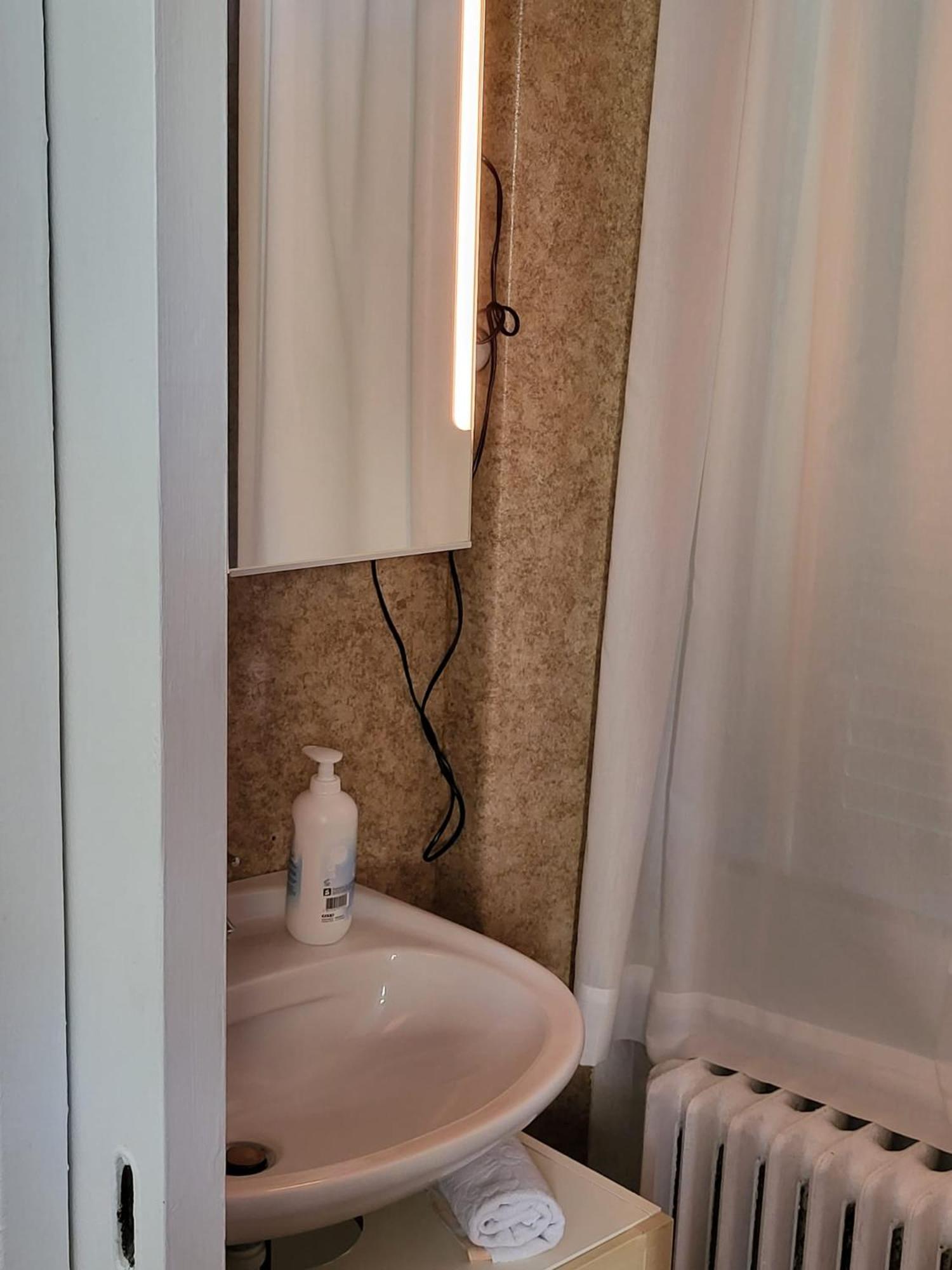 Bastis Central Guesthouse Lucerne City Экстерьер фото